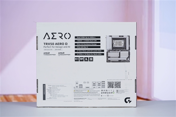 最强桌面CPU座驾!技嘉TRX50 AERO D主板图赏