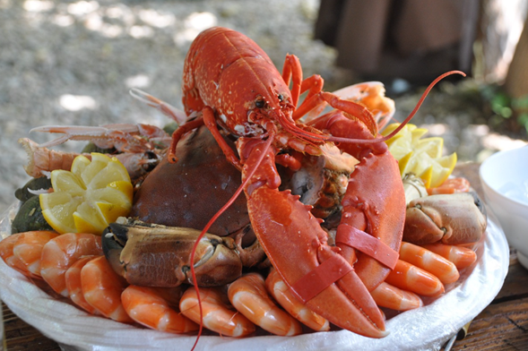 男子吃海鲜火锅后感染甲肝  医生：可能没有将海鲜彻底煮熟