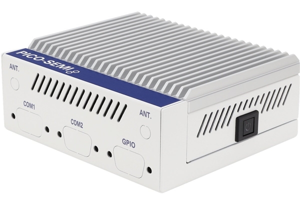 世界最小酷睿Ultra迷你机!0.44升略大于一罐可乐 还是无风扇