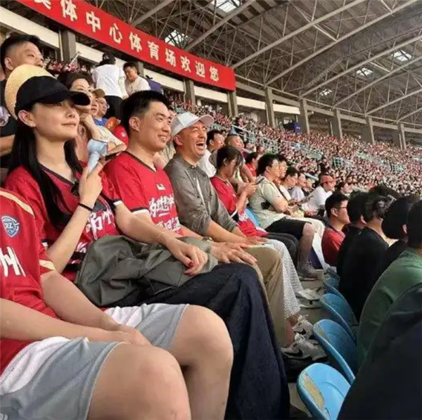 李想:我爱人是茅侃侃介绍的 对于他的离开我非常非常难过