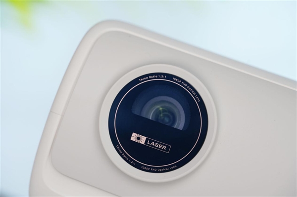 护眼纯三色激光!当贝D7X智能投影仪图赏