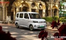 国产首款K-Car!五菱之光EV新增“进取型”车型:续航增至305公里