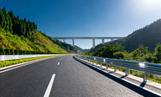 
        		23点59卡点下高速省下1300元！车主：很冒险 不建议效仿 !	