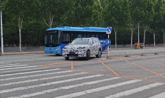 魏牌旗舰全尺寸SUV细节曝光：空悬+后轮转向 掉头丝滑非常