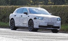 宾利 11 月 5日公开其首款纯电 SUV 细节，WLTP工况预估 560 公里