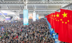 
        		17趟列车同时检票！全国最忙高铁站 非它莫属 !	