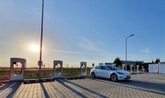 中国石化“科普”电车跑高速后不能立即充电 博主:一本正经胡说八道