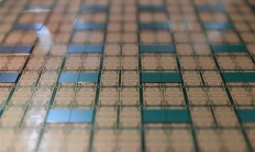 英伟达AI芯片在华份额暴跌至0%!中国移动2028年将建成10万张卡GPU集群 只用国产芯 !